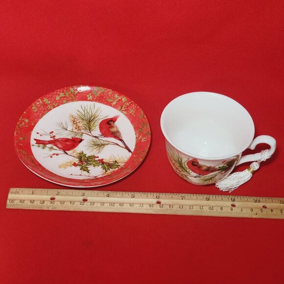 Summer River Cardinal Teacup with Saucer in Gift Box - Picture 10 of 12